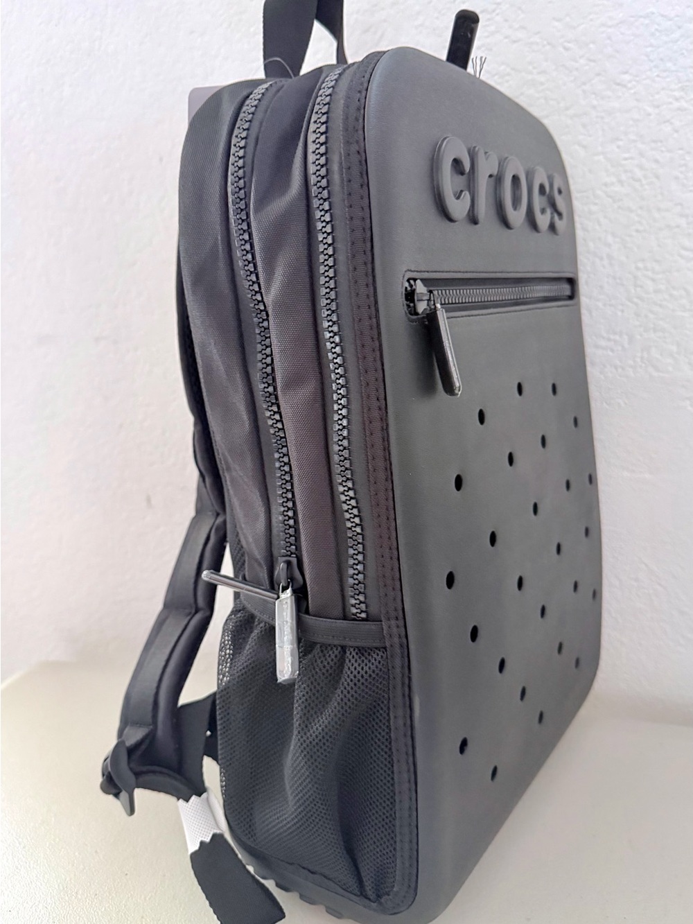 UNISEX CROCS Gray Sling Backpack with Perforated Front - Picture 2 of 4